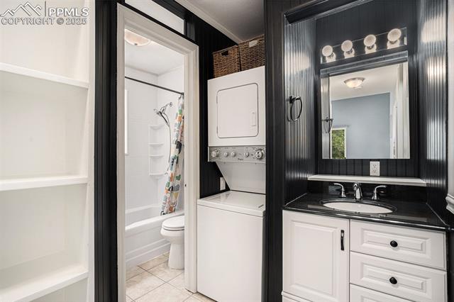 2044 Bristlecone Drive