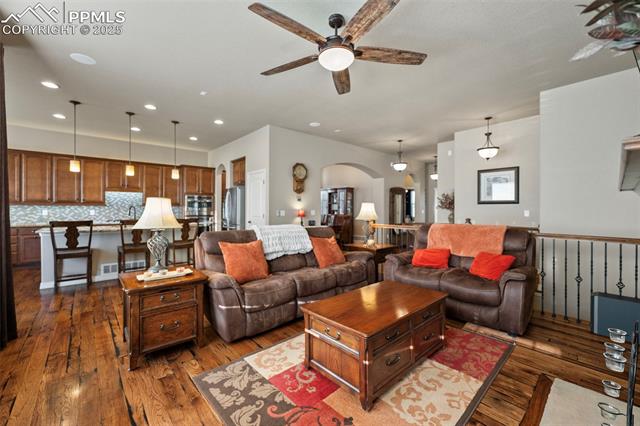 6440 Forest Thorn Court