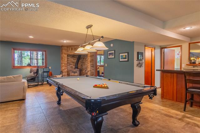 115 E Kings Deer Point