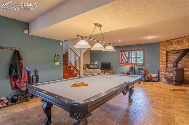 115 E Kings Deer Point