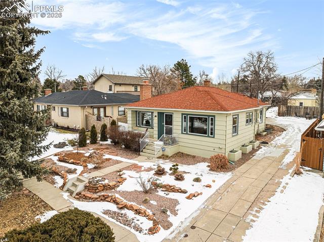 811 Farragut Avenue