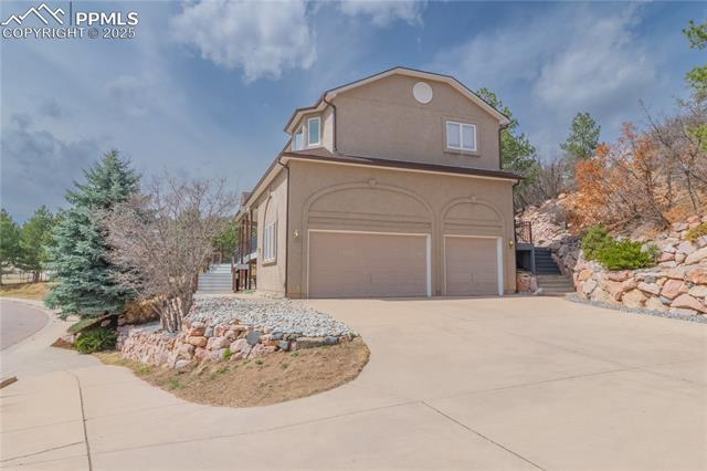 7360 Winding Oaks Drive