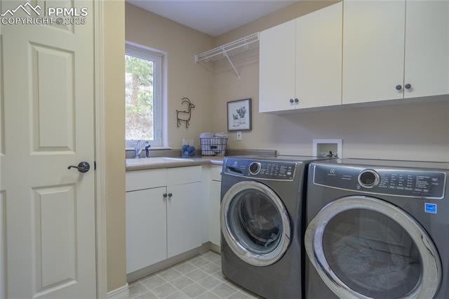 7360 Winding Oaks Drive