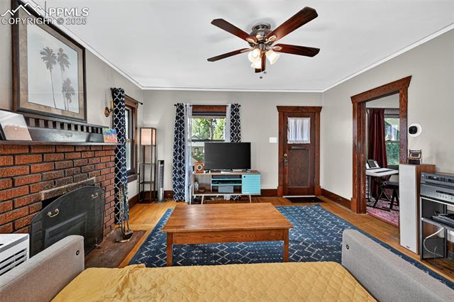 1220 E Platte Avenue