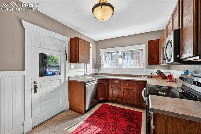 1220 E Platte Avenue