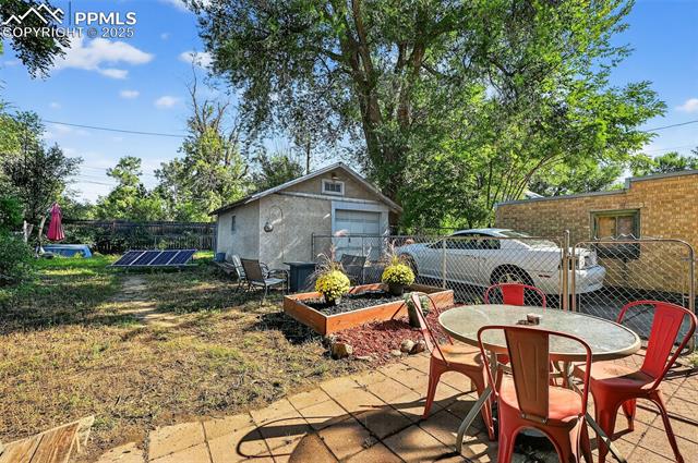 1220 E Platte Avenue
