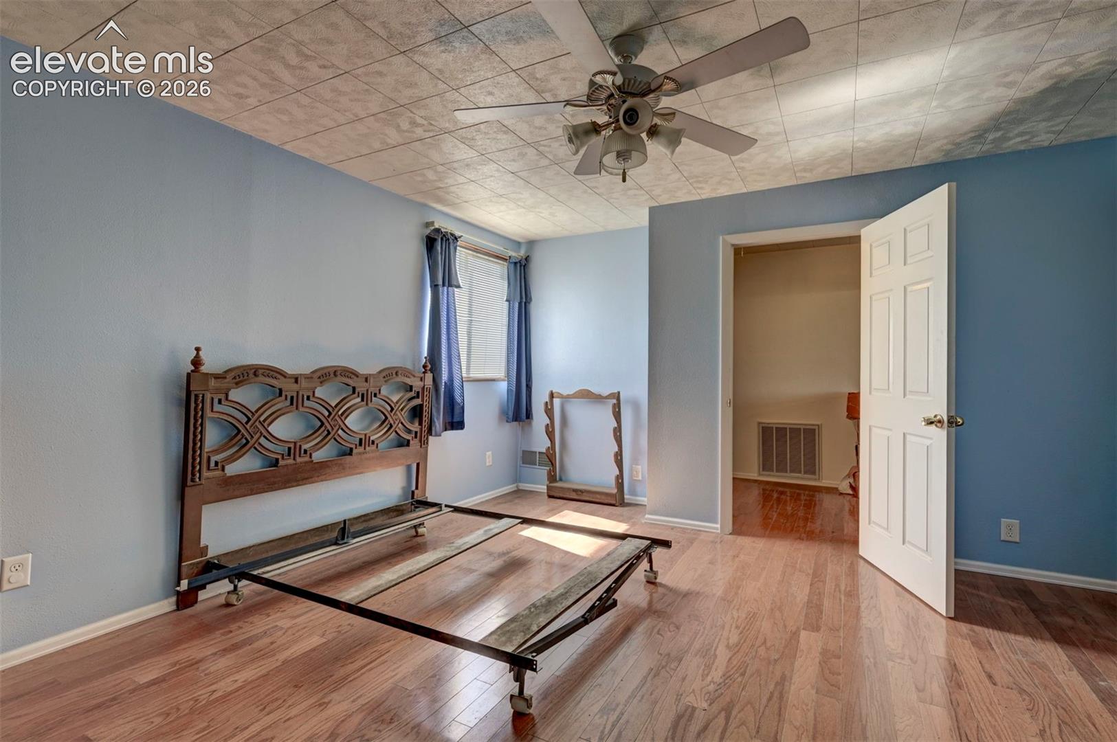 4125 Log Road