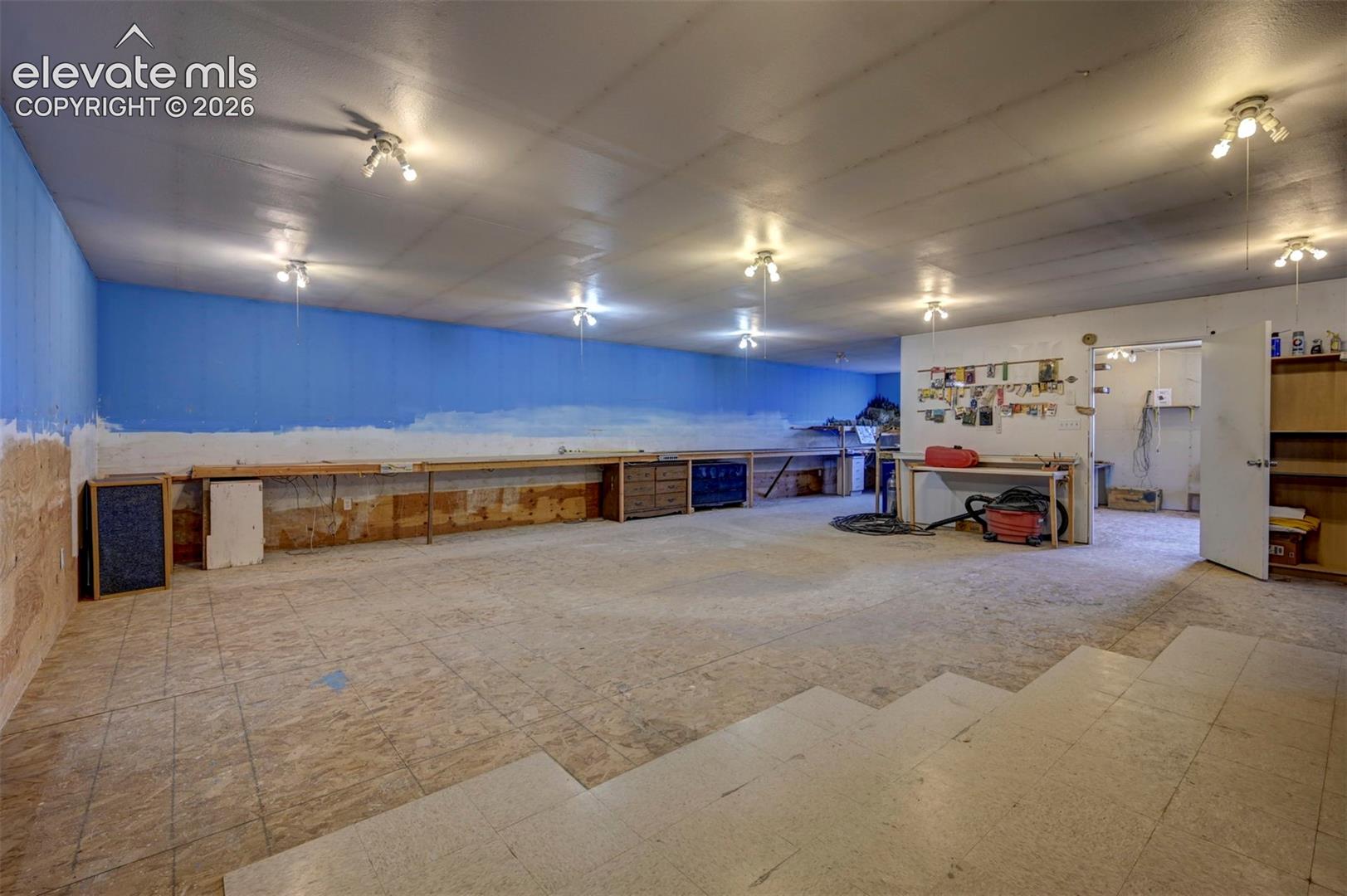 4125 Log Road
