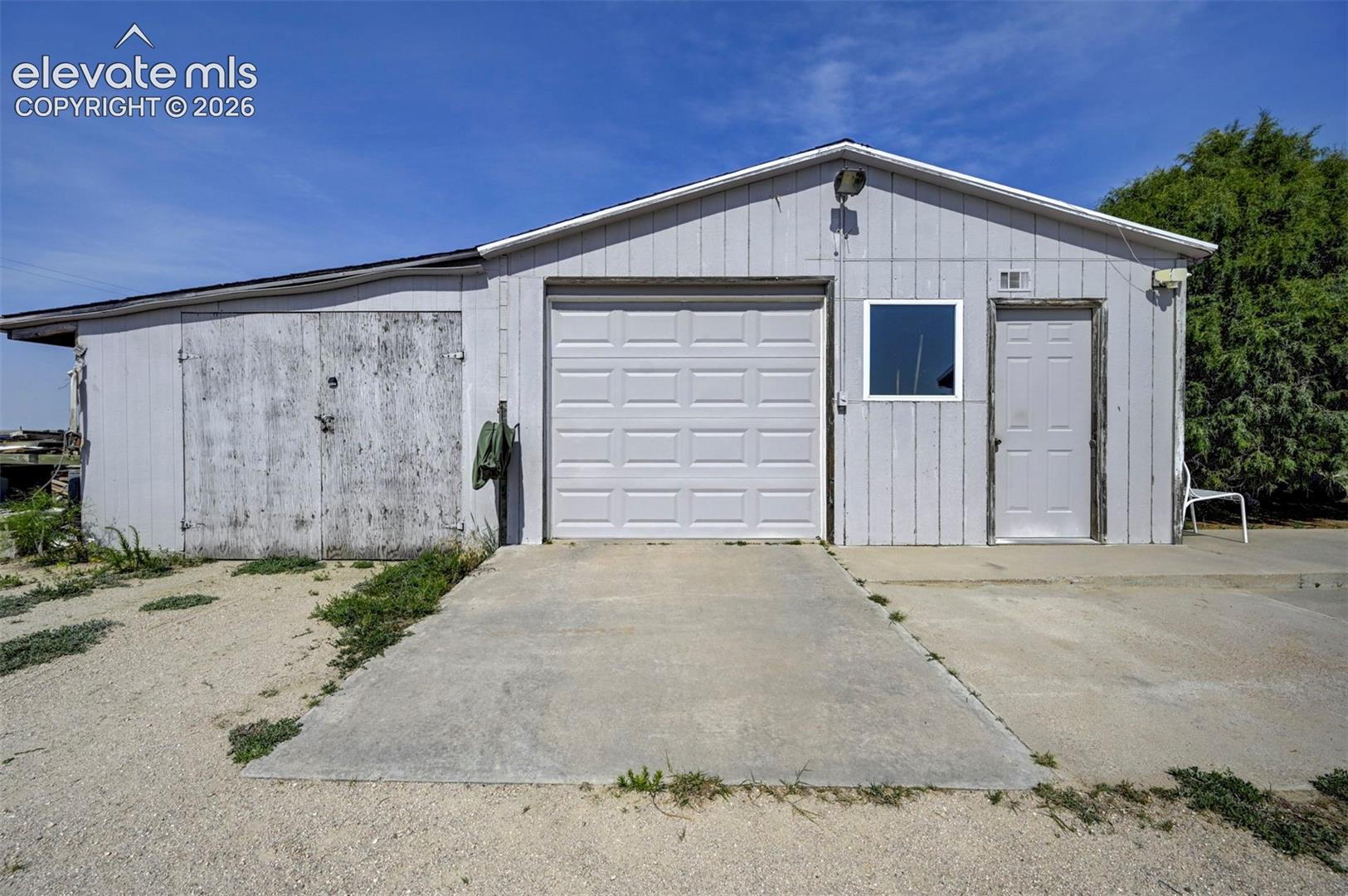 4125 Log Road