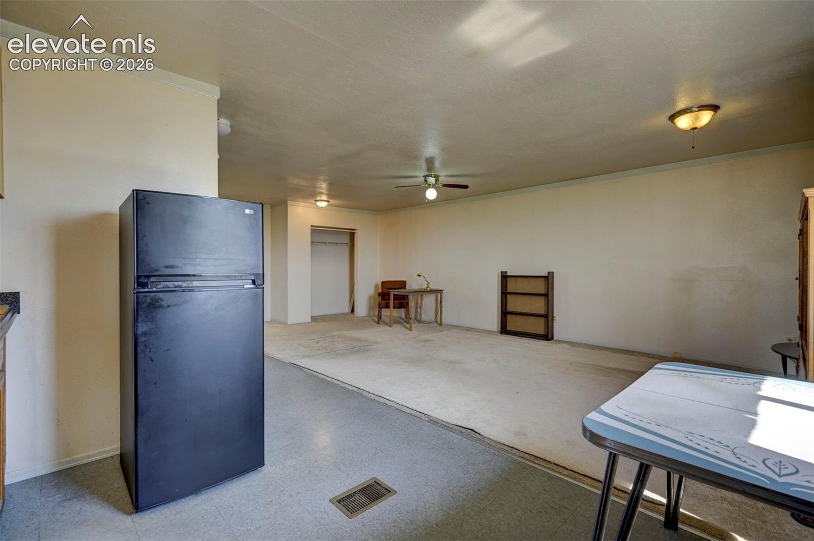 4125 Log Road