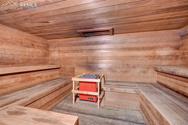 6550 Delmonico Drive 201