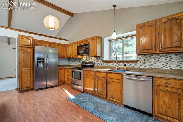 5933 Rim Ridge Court