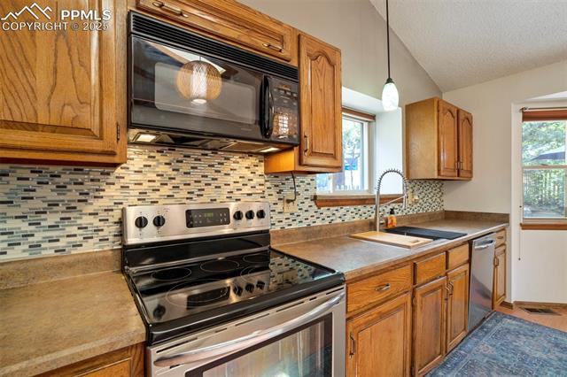 5933 Rim Ridge Court