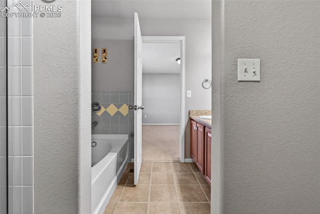 8278 Chasewood Loop