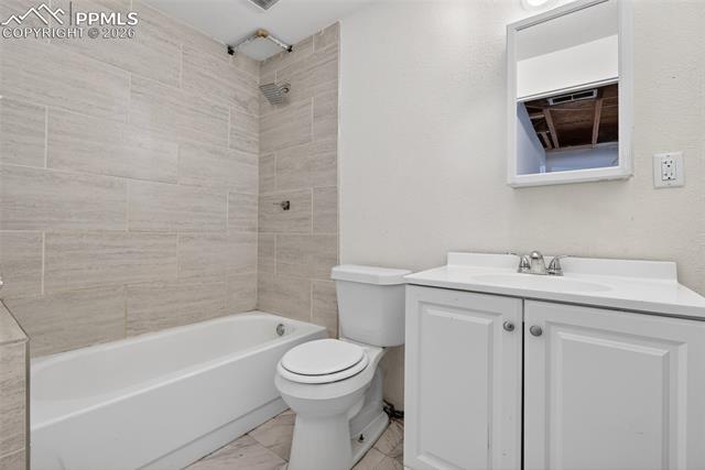 8278 Chasewood Loop