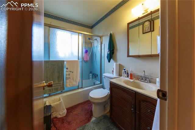 2303 Lassen Drive