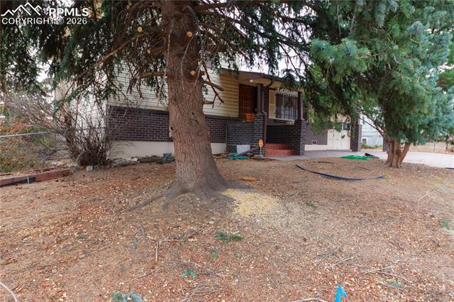 2303 Lassen Drive