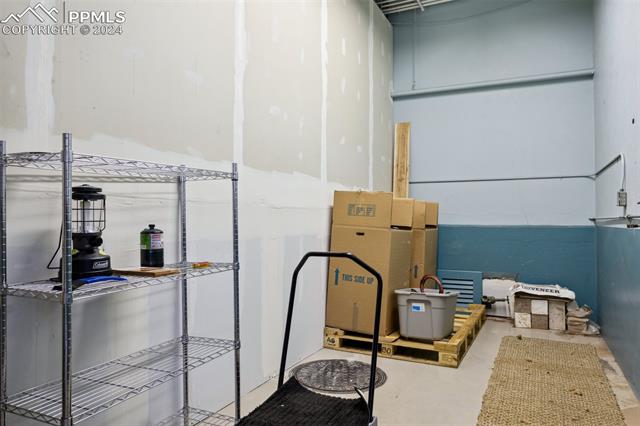 906 Manitou Avenue 202