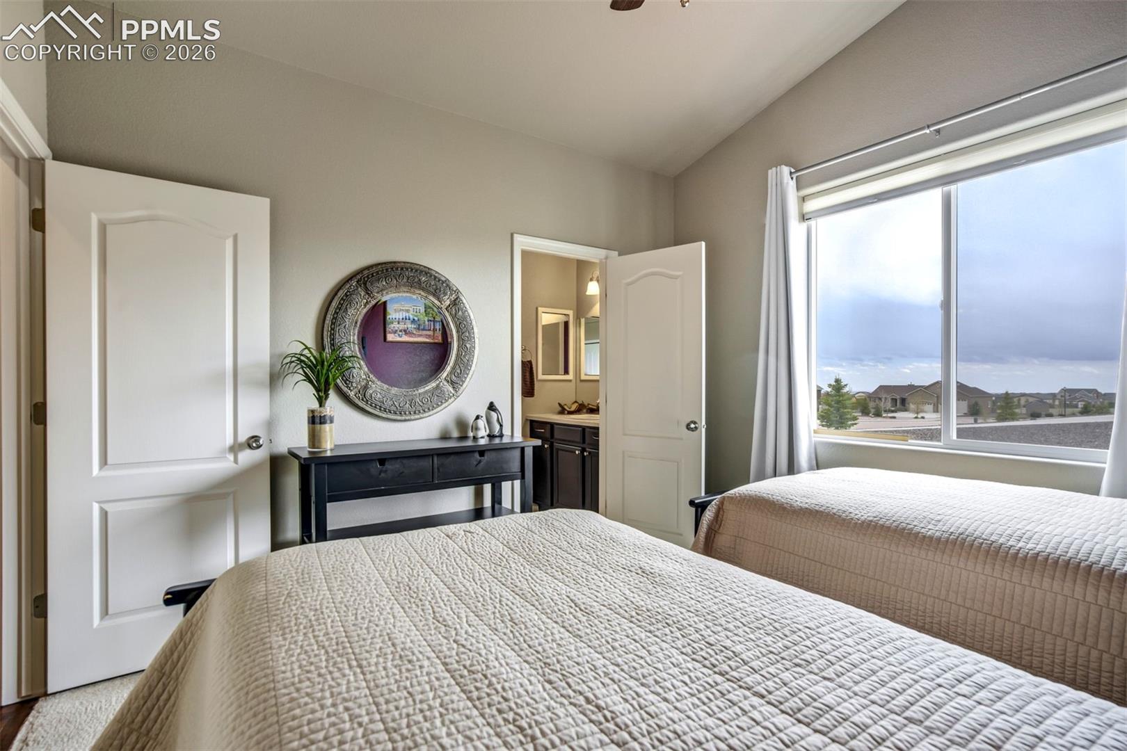 11394 Lobo Peak Drive