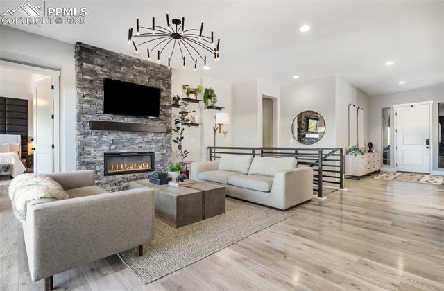 842 Tree Bark Terrace