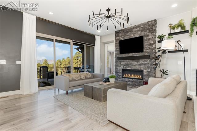 842 Tree Bark Terrace