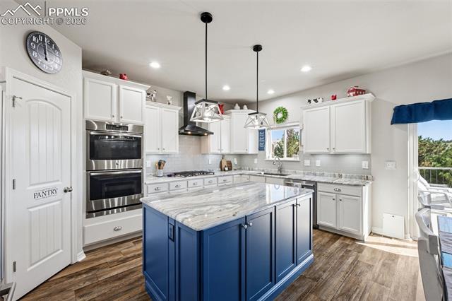 19534 Lindenmere Drive