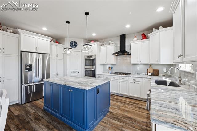 19534 Lindenmere Drive