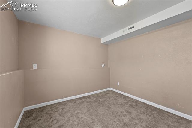 1373 Southmoor Drive