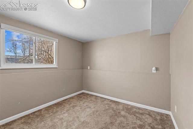 1373 Southmoor Drive