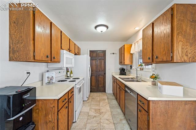 1373 Southmoor Drive