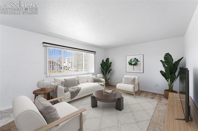 1373 Southmoor Drive