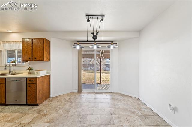 1373 Southmoor Drive