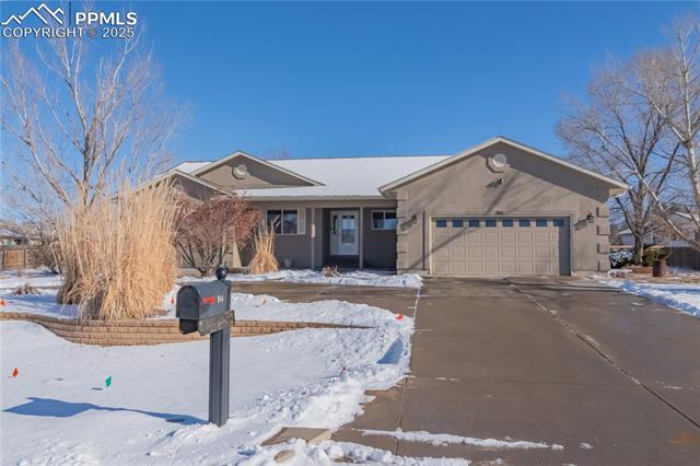 514 S Hahns Peak Avenue