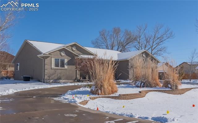 514 S Hahns Peak Avenue