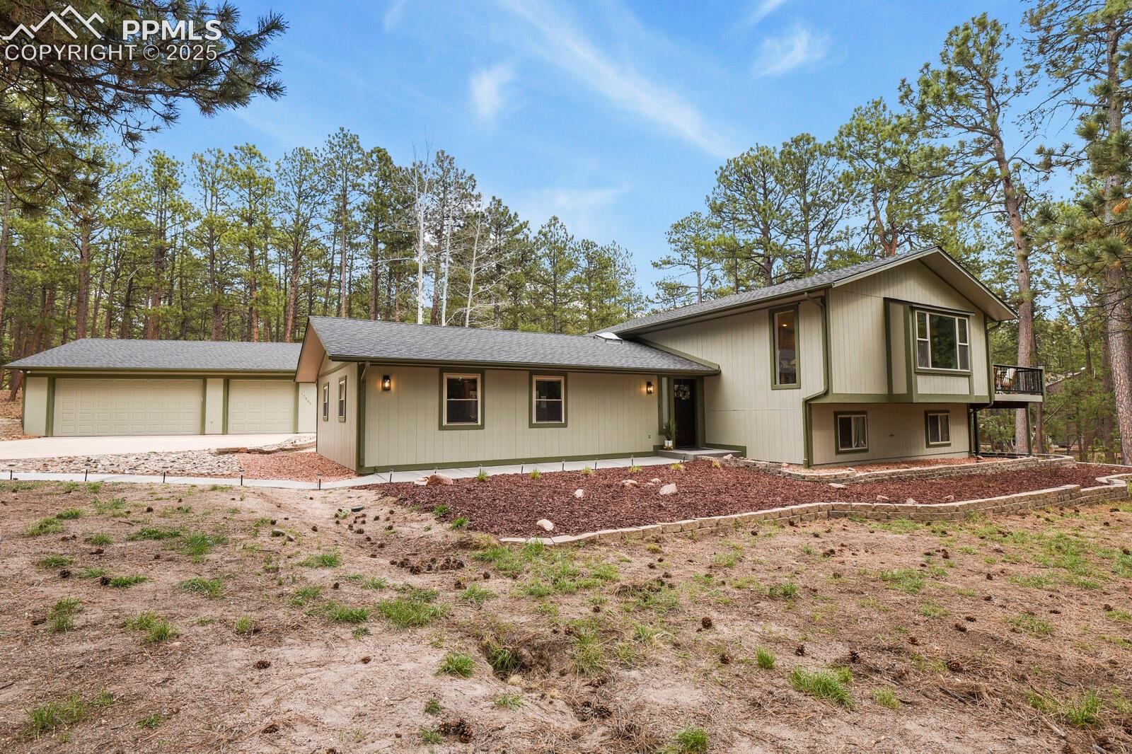 17505 Arrowwood Drive