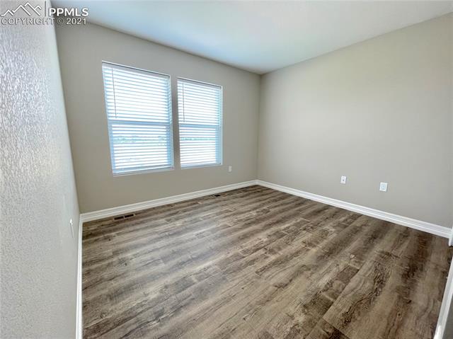 627 Brambleberry Heights