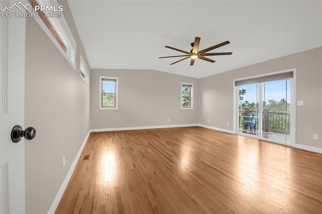 4961 Cliff Point Circle