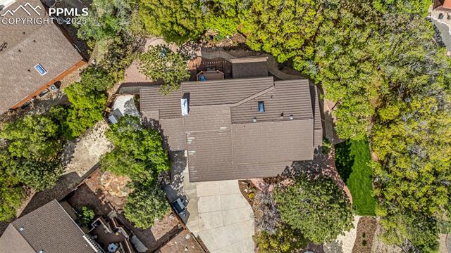 4961 Cliff Point Circle