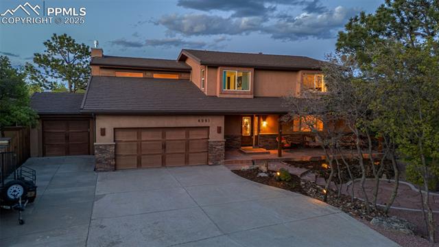 4961 Cliff Point Circle