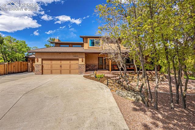 4961 Cliff Point Circle