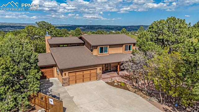 4961 Cliff Point Circle