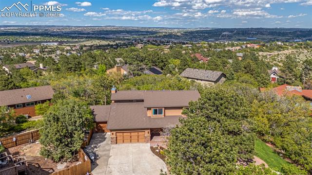 4961 Cliff Point Circle