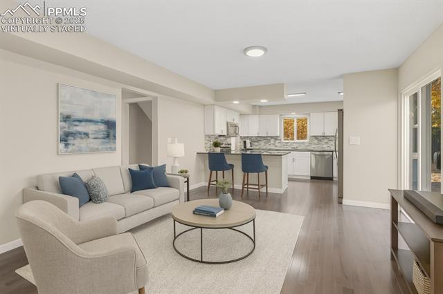 8735 CHAPEL SQUARE Court