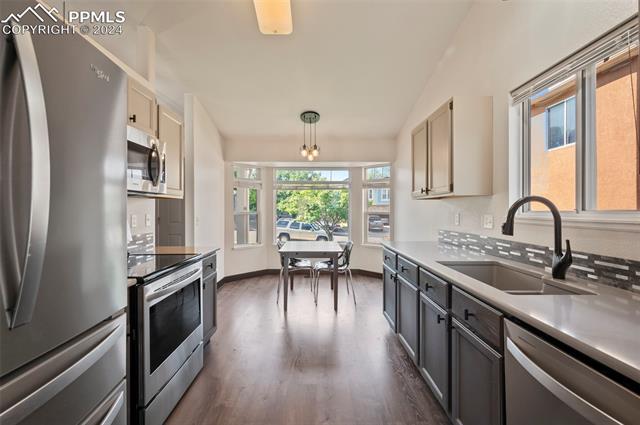 6450 Pitchfork Drive