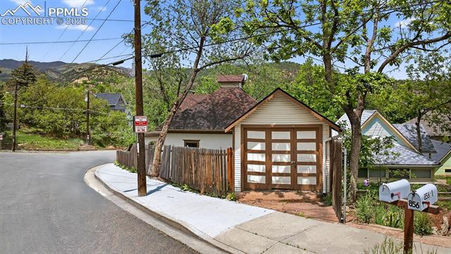 860 Prospect Place