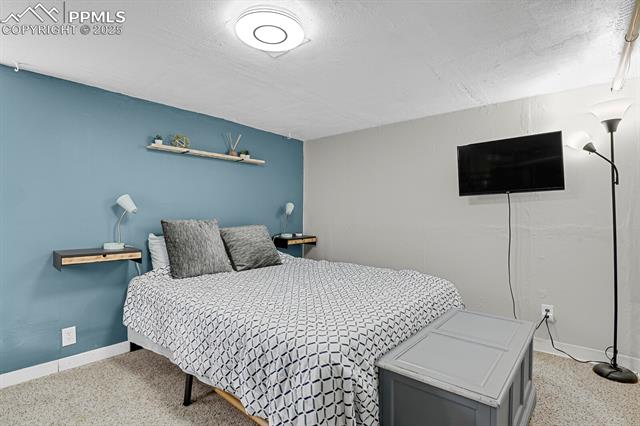 2574 Mount Vernon Street