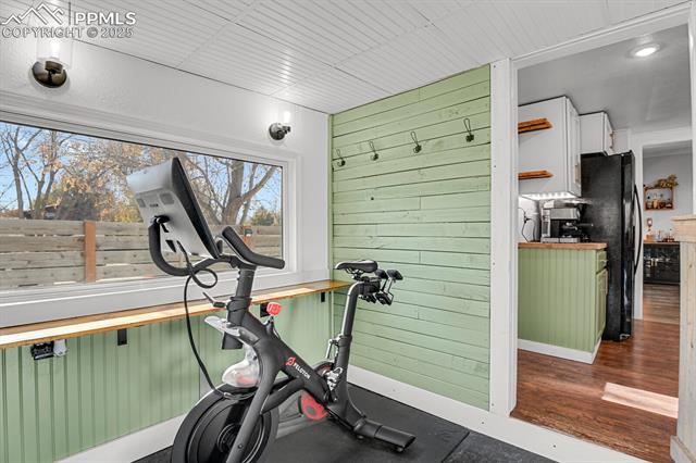 2574 Mount Vernon Street