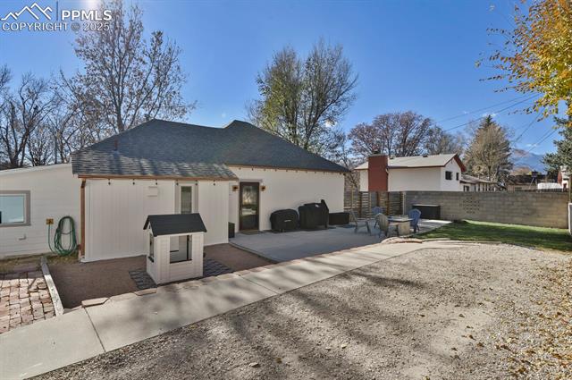 2574 Mount Vernon Street