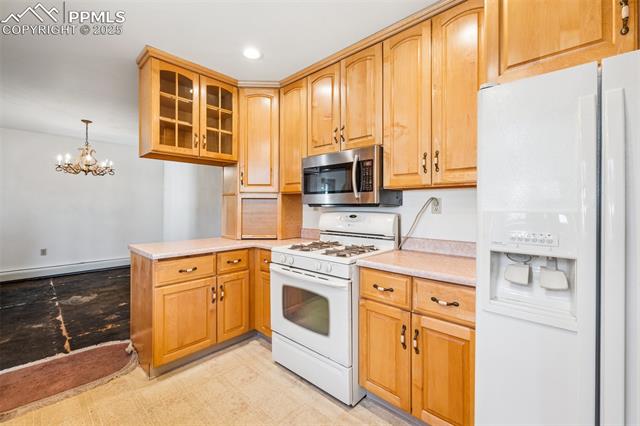 2204 N Cascade Avenue