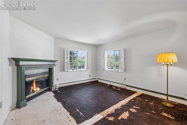 2204 N Cascade Avenue